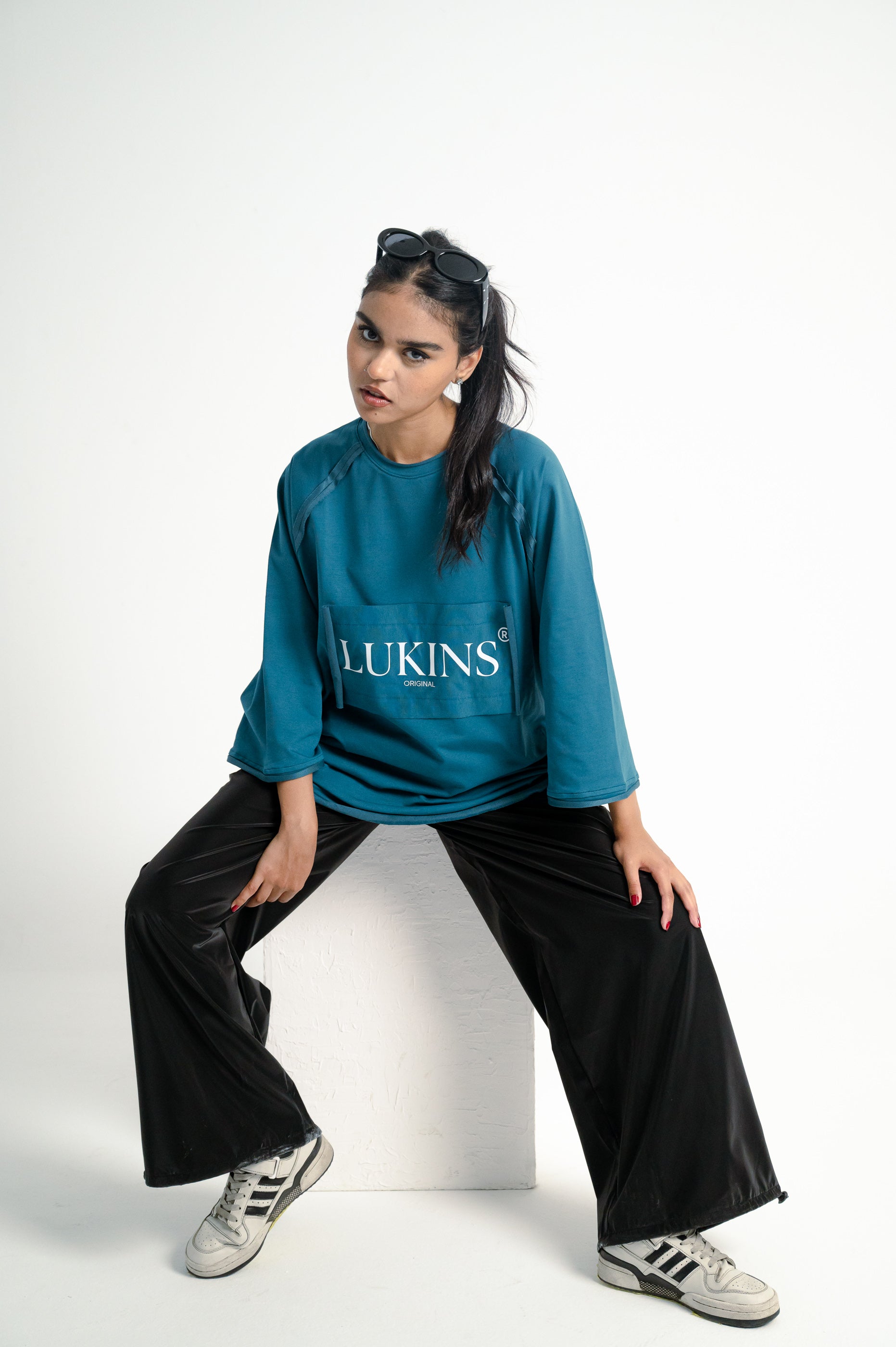 T-shirt Casual Modern - Teal blue