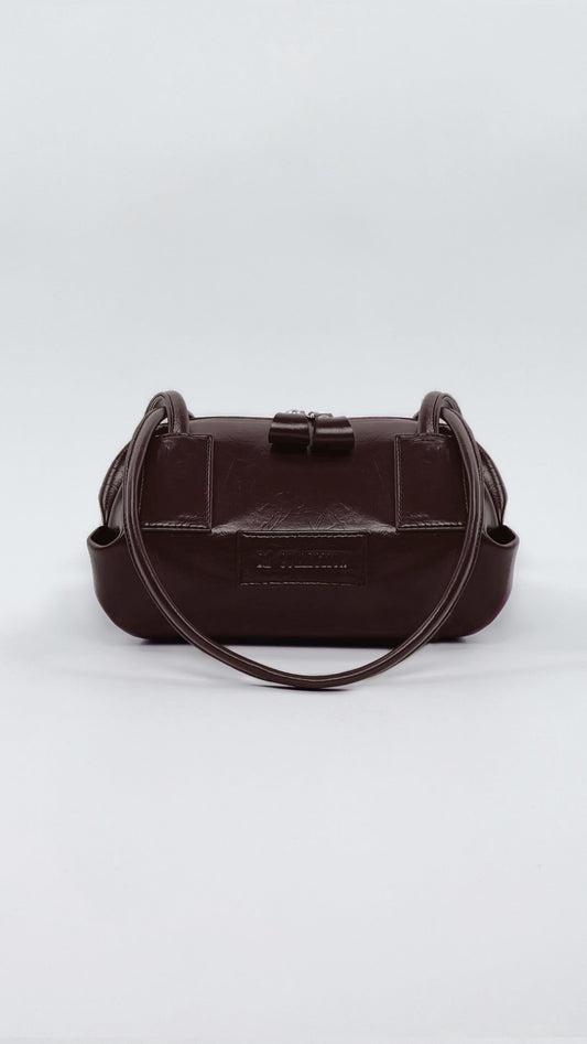 Women's Leather Shoulder Bag – Elegant Modern Design – Brown