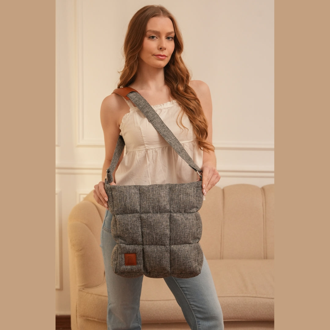 Elegant and Practical BS Crossbody Bag with a Modern Design in Gray