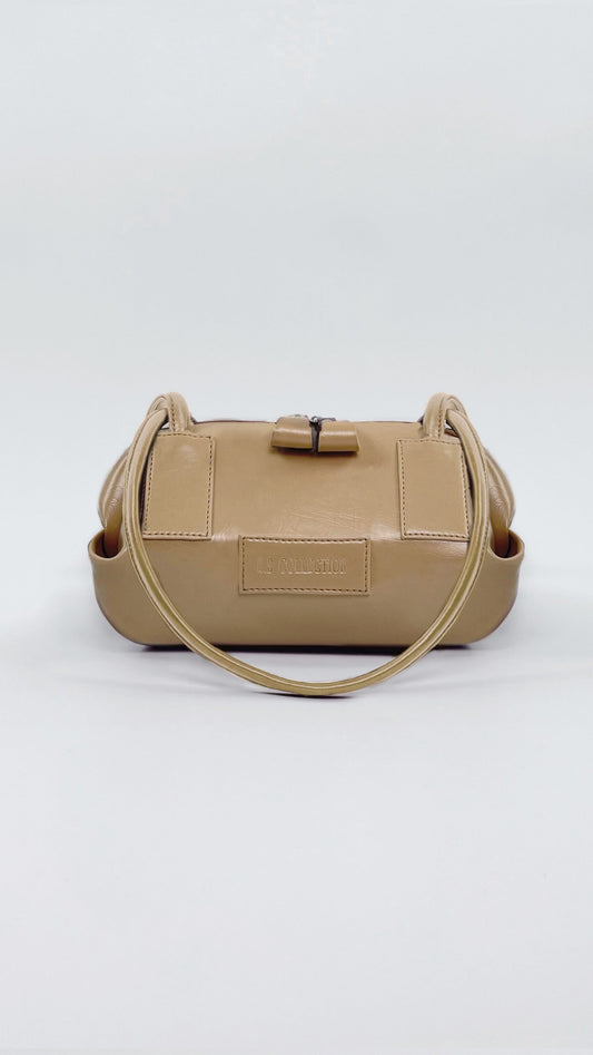 Women's Leather Shoulder Bag – Elegant Modern Design – Beige